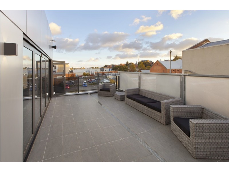 4/11 Lewis Street, Ballarat Central VIC 3350