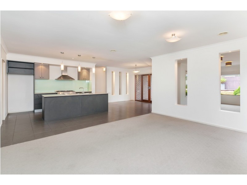 20 Tulloch Rise, Canadian VIC 3350