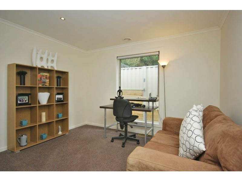 4/710 Geelong Road, Canadian VIC 3350