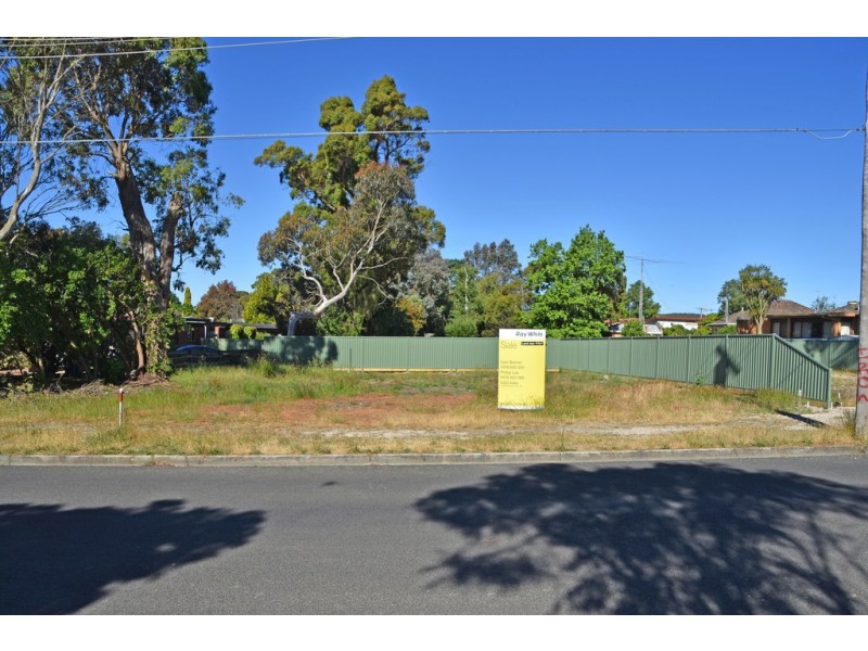 23 Regency Drive, Mount Clear VIC 3350