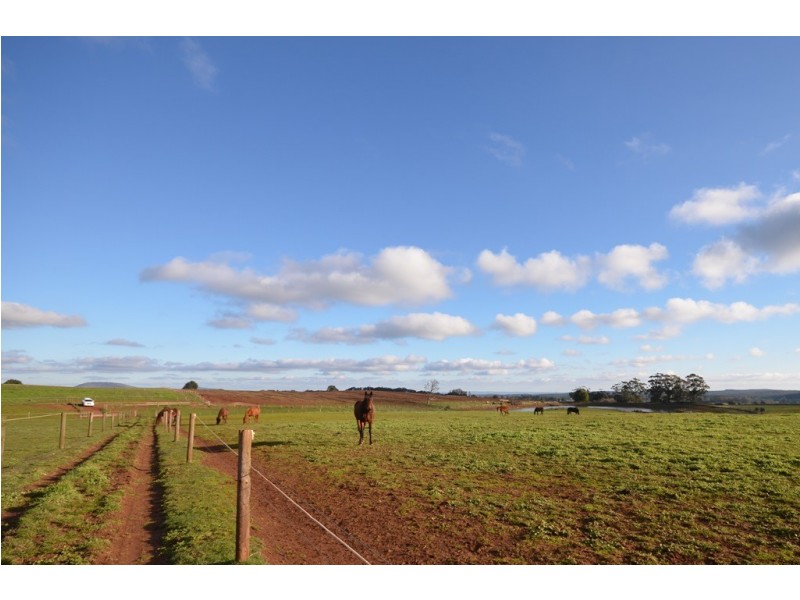 Clarkes Hill VIC 3352