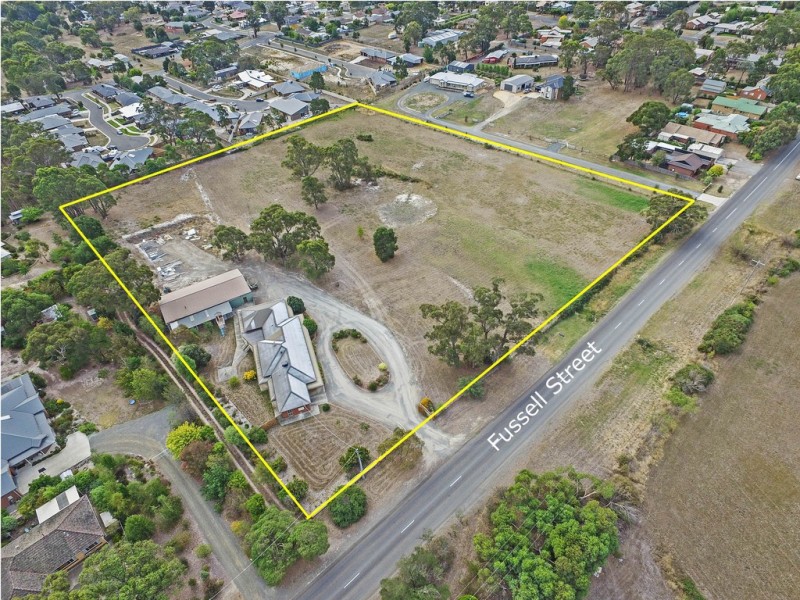 420-432 Fussell St, Canadian VIC 3350