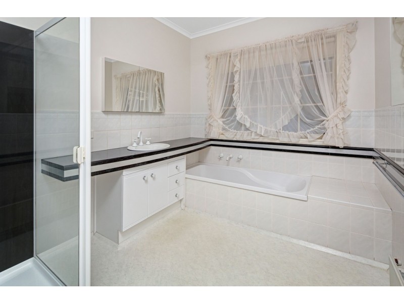 420-432 Fussell St, Canadian VIC 3350