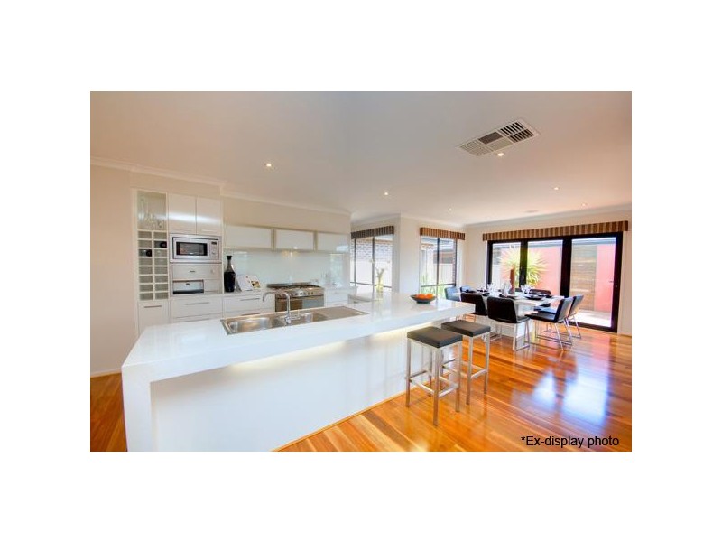 11 Chase Boulevard, Alfredton VIC 3350