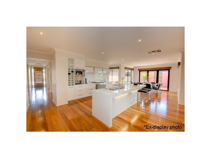 11 Chase Boulevard, Alfredton VIC 3350