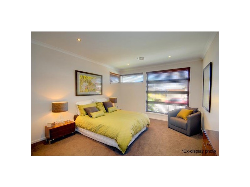 11 Chase Boulevard, Alfredton VIC 3350