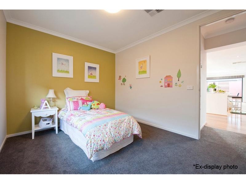 11 Chase Boulevard, Alfredton VIC 3350