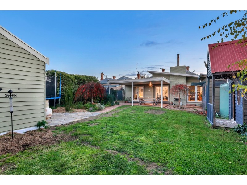 8 Otway Street North, Ballarat East VIC 3350