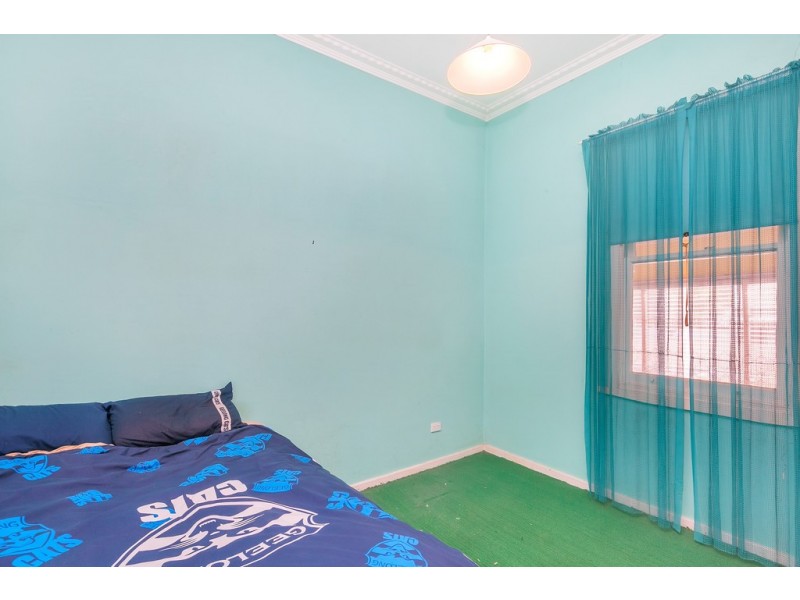 16 Little Clyde Street, Soldiers Hill VIC 3350