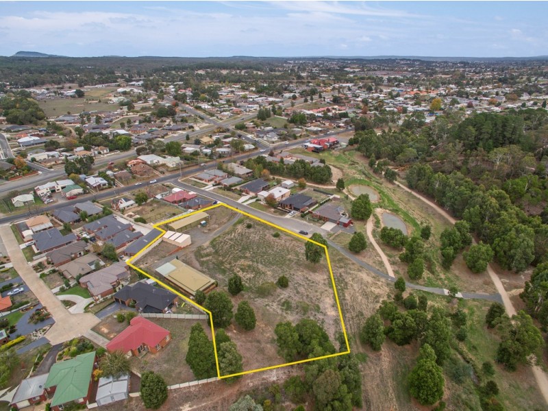 4 Bawden Street, Brown Hill VIC 3350