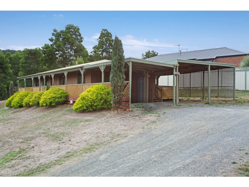 4 Bawden Street, Brown Hill VIC 3350