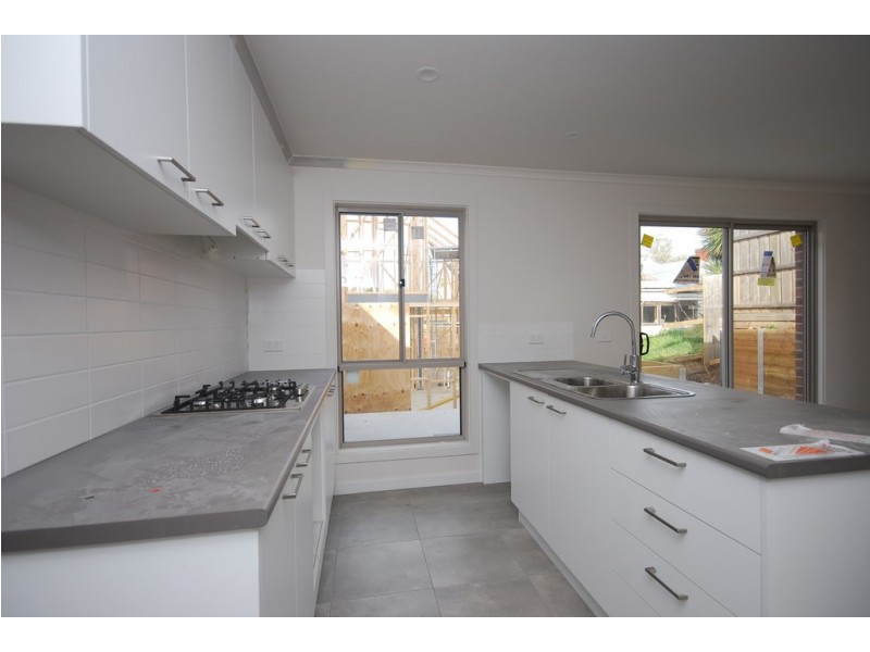 2/415a Ligar Street, Soldiers Hill VIC 3350