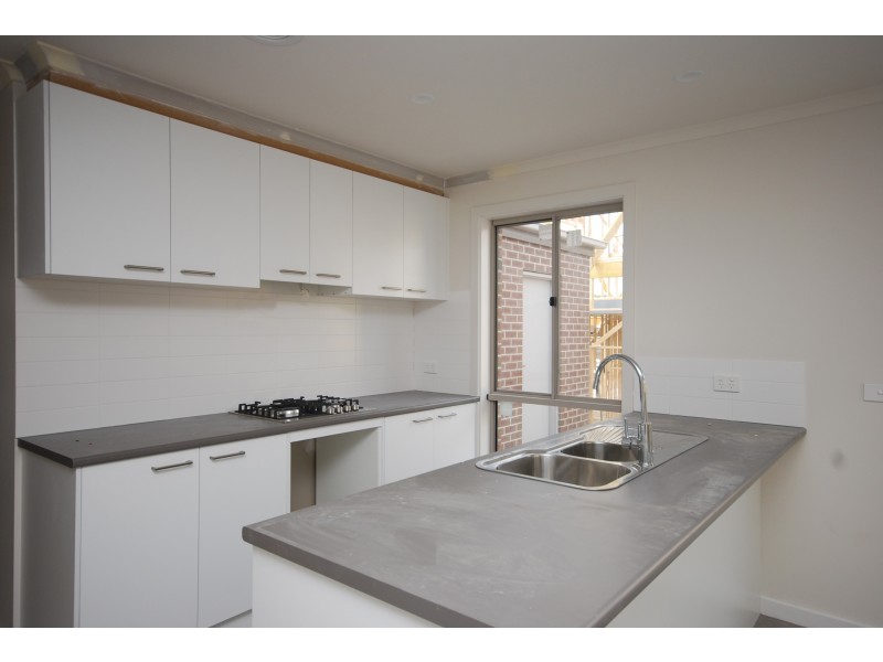 2/415a Ligar Street, Soldiers Hill VIC 3350