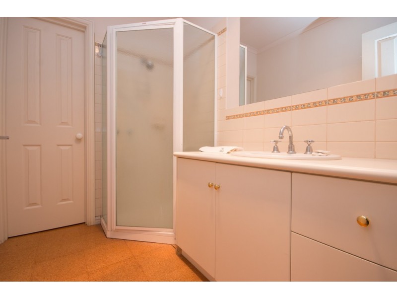 208 Armstrong Street, Soldiers Hill VIC 3350