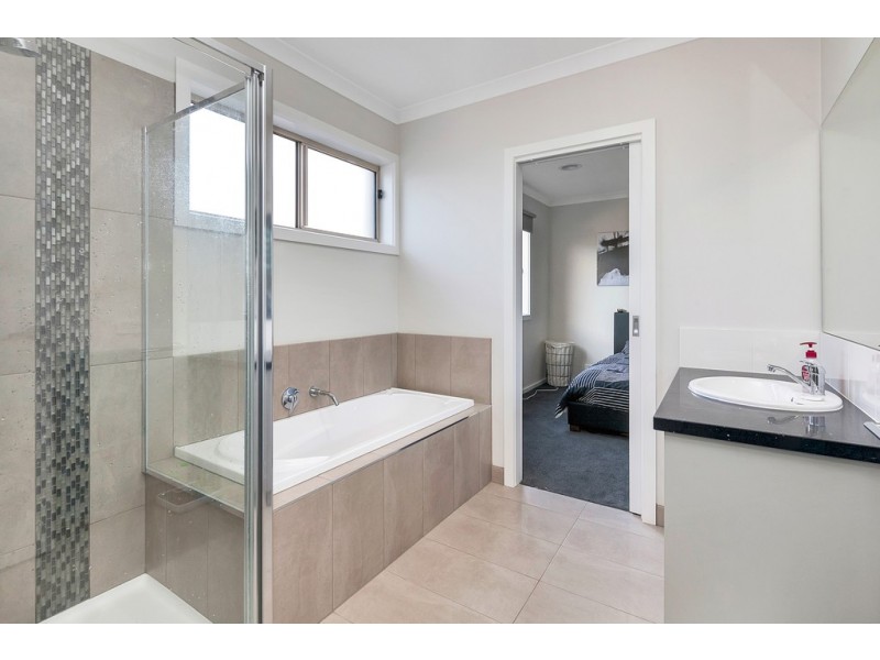 3/234a Humffray Street North, Brown Hill VIC 3350