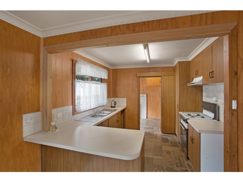 4 Bawden St, Brown Hill VIC 3350