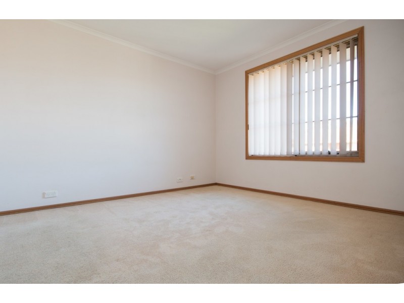 4 Lauderdale Avenue, Alfredton VIC 3350