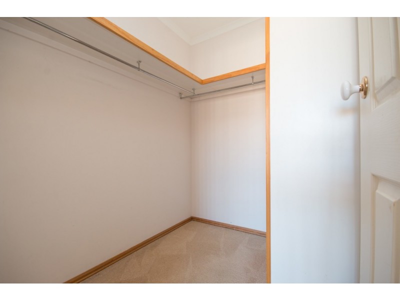 4 Lauderdale Avenue, Alfredton VIC 3350