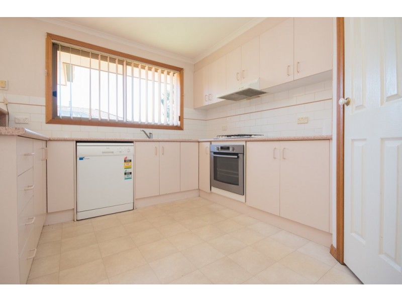 4 Lauderdale Avenue, Alfredton VIC 3350