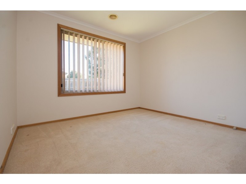 4 Lauderdale Avenue, Alfredton VIC 3350