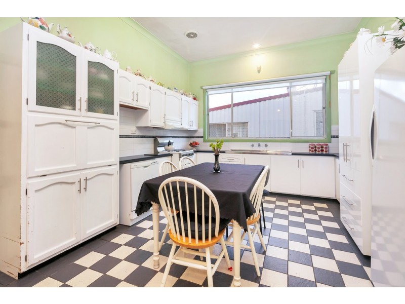 16 Hopetoun Street, Ballarat East VIC 3350