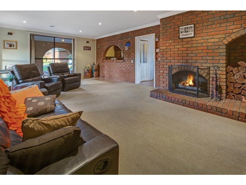 309 Greenhalghs Road, Delacombe VIC 3356