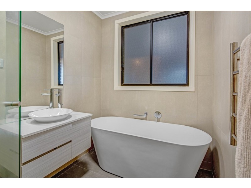 309 Greenhalghs Road, Delacombe VIC 3356