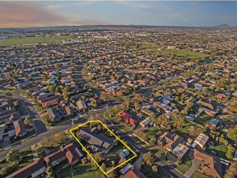 309 Greenhalghs Road, Delacombe VIC 3356