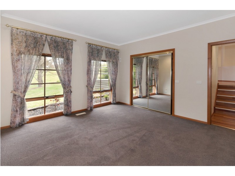 9555 Western Highway, Warrenheip VIC 3352