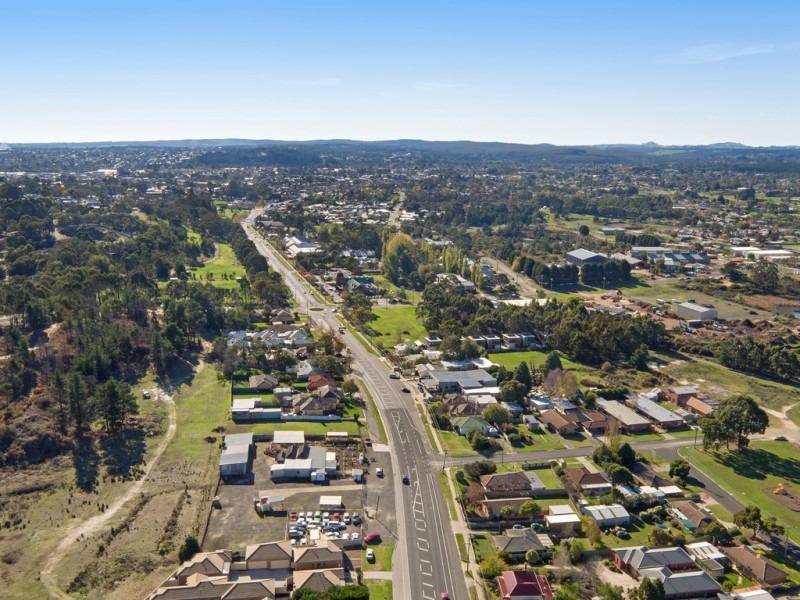 728 – 736 Geelong Rd, Canadian VIC 3350