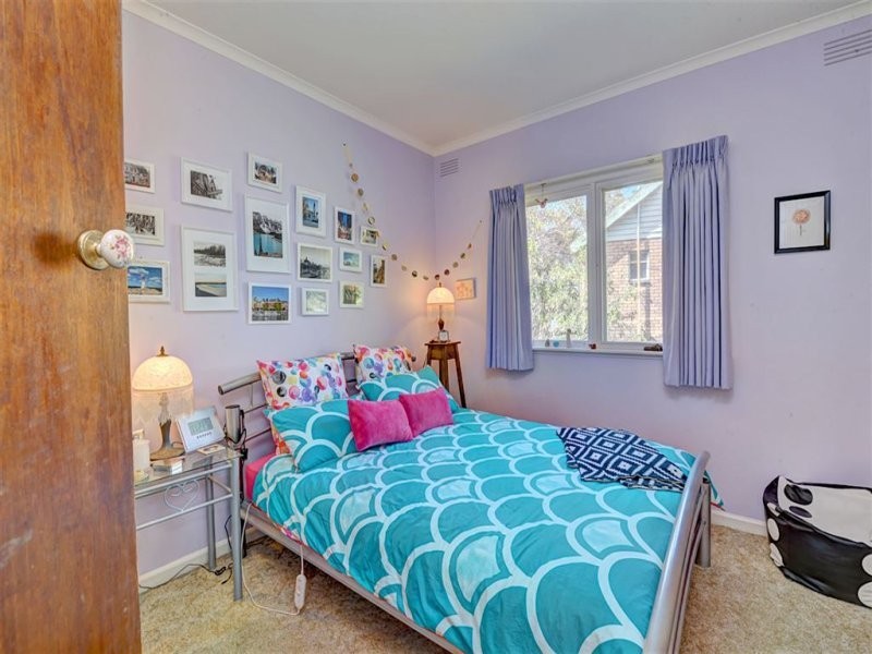 207 Eddy Avenue, Mount Helen VIC 3350