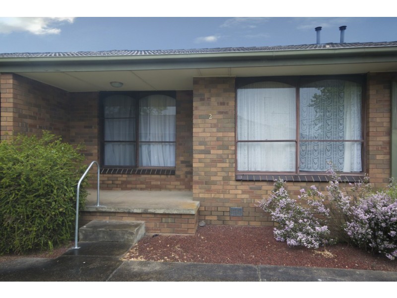 2/23 Longley Street, Alfredton VIC 3350