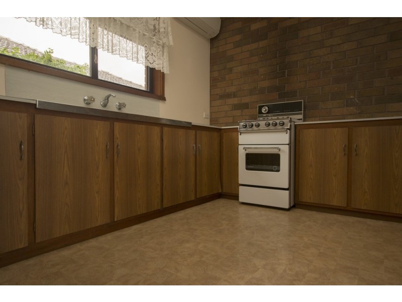 2/23 Longley Street, Alfredton VIC 3350