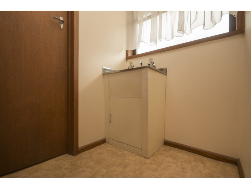 2/23 Longley Street, Alfredton VIC 3350