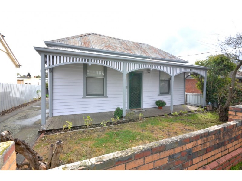 10 James Street, Golden Point VIC 3350