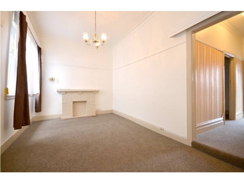 10 James Street, Golden Point VIC 3350