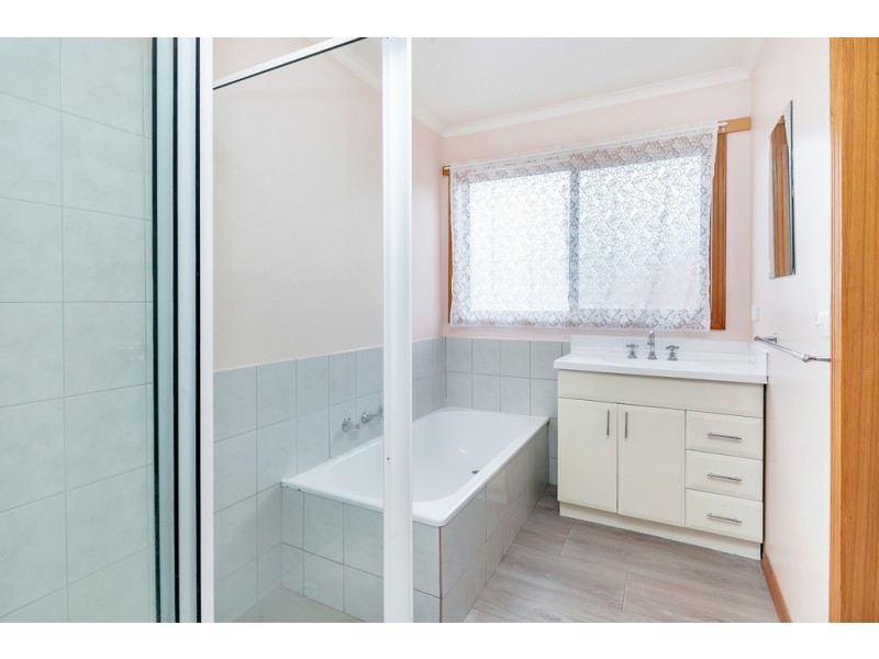 4/415 Learmonth Street, Buninyong VIC 3357