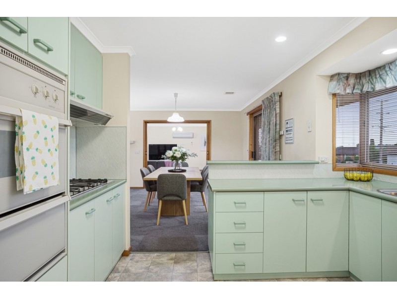 43 Midlands Drive, Ballarat North VIC 3350