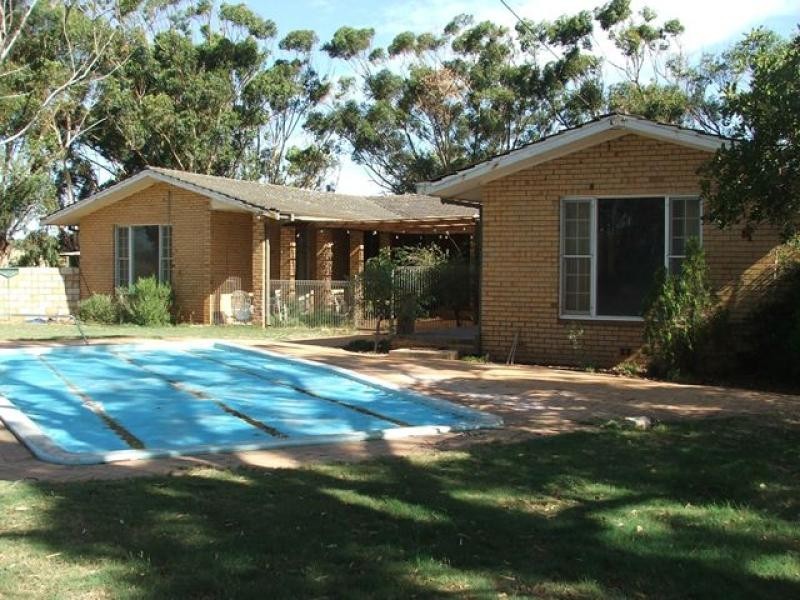 167 Giles Road, Moonyoonooka WA 6532