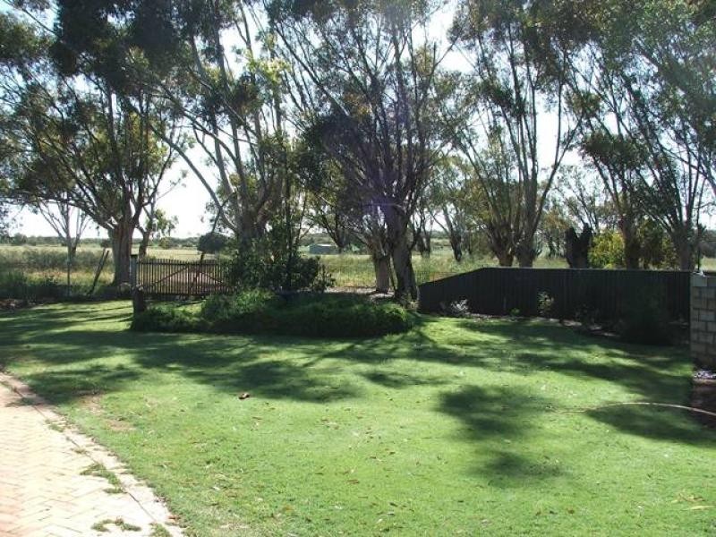 167 Giles Road, Moonyoonooka WA 6532