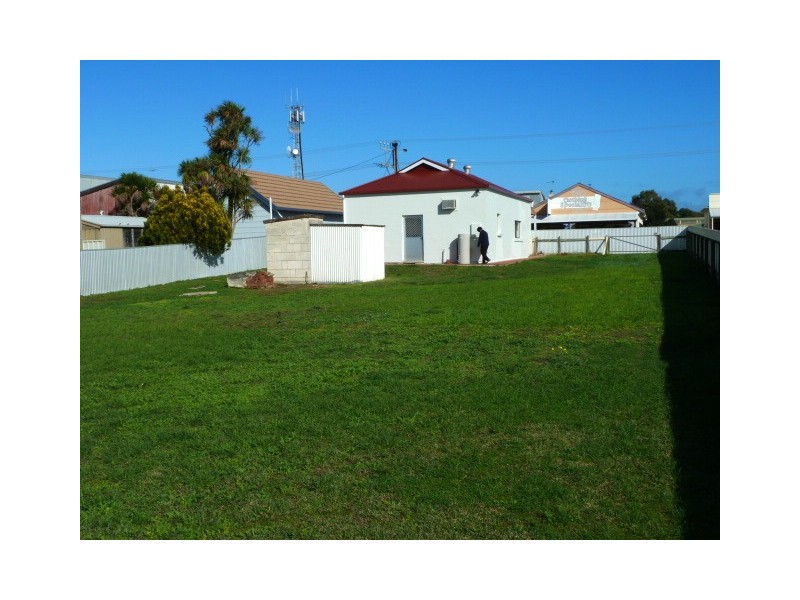 22 Charles Street, Kingston Se SA 5275