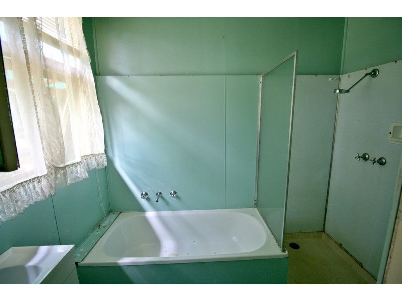 27 Old Caves Road, Naracoorte SA 5271