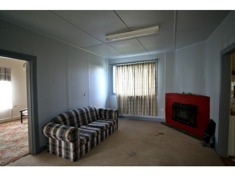 23 Wallace Street, Apsley VIC 3319