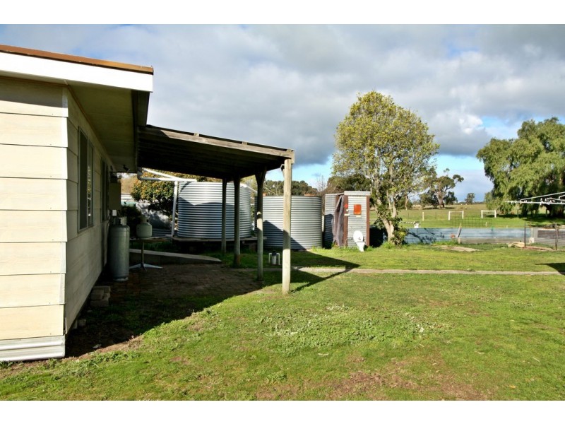 23 Wallace Street, Apsley VIC 3319