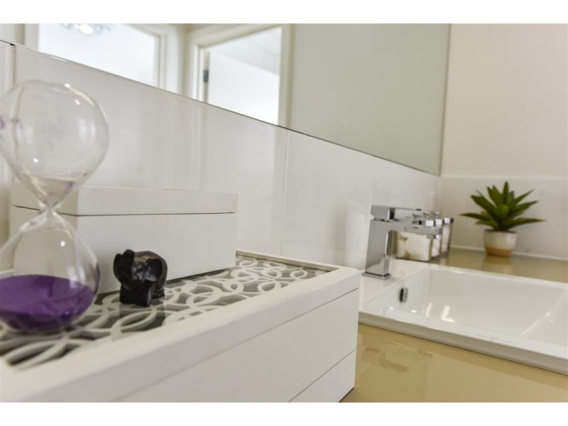 6 Strathlyn Avenue, Naracoorte SA 5271