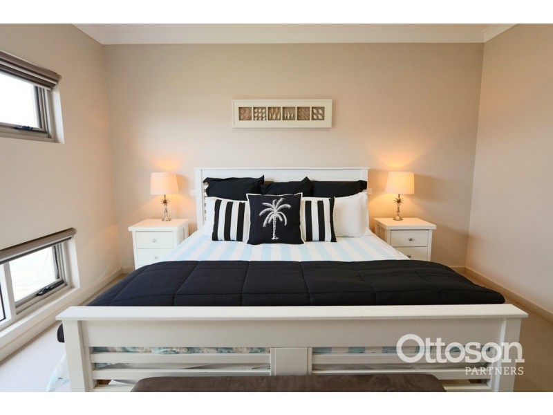 1 Shipard Court, Robe SA 5276