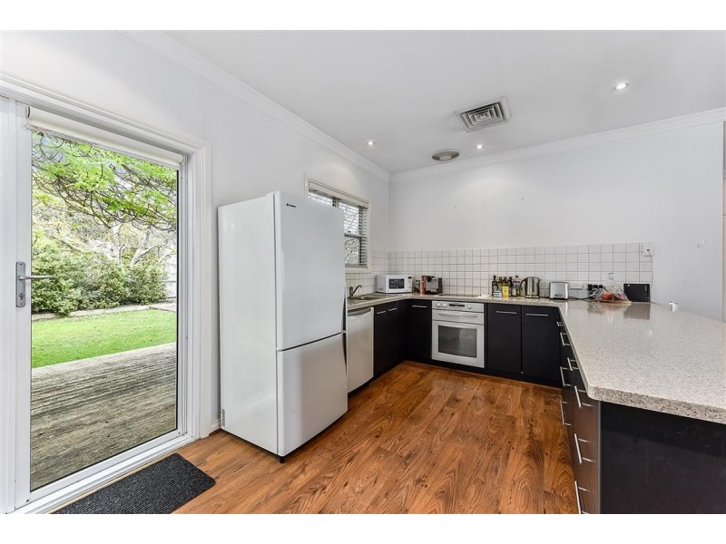 10 Riddoch Street, Penola SA 5277