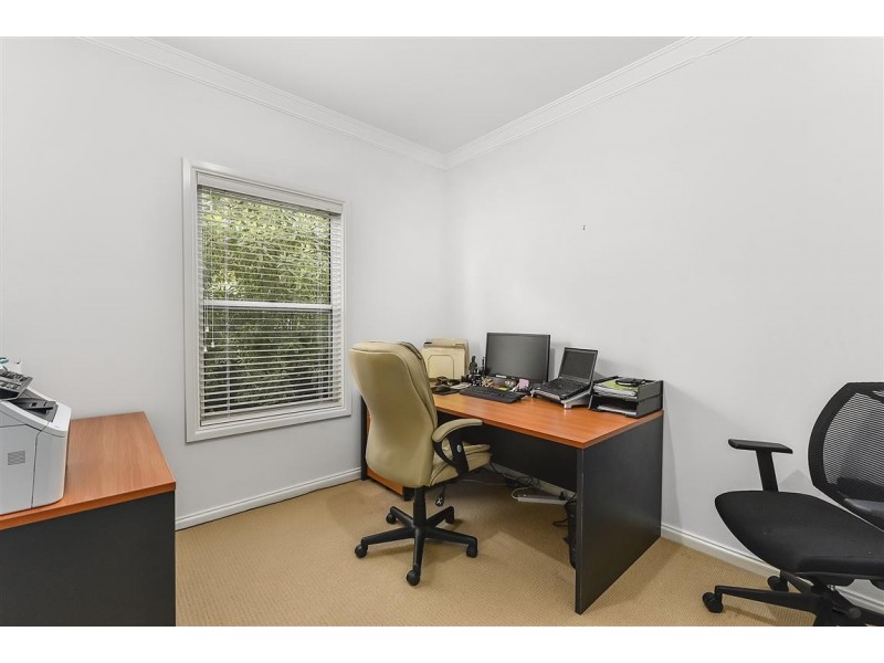 10 Riddoch Street, Penola SA 5277