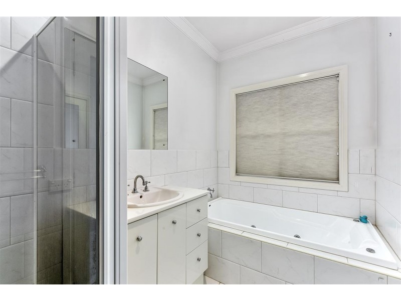 10 Riddoch Street, Penola SA 5277