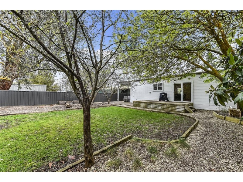 10 Riddoch Street, Penola SA 5277